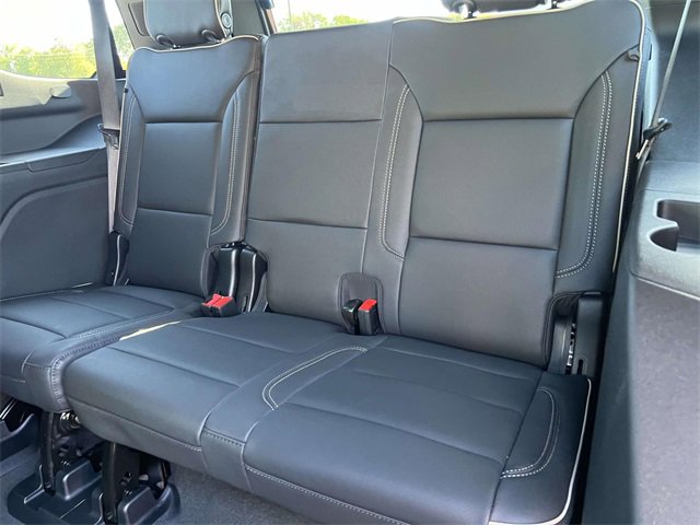 New 2026 GMC Yukon Elevation image 12