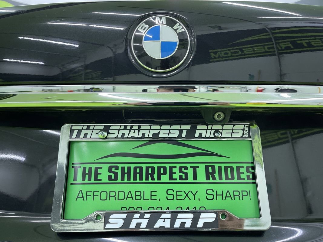 Used 2017 BMW 750i image 12