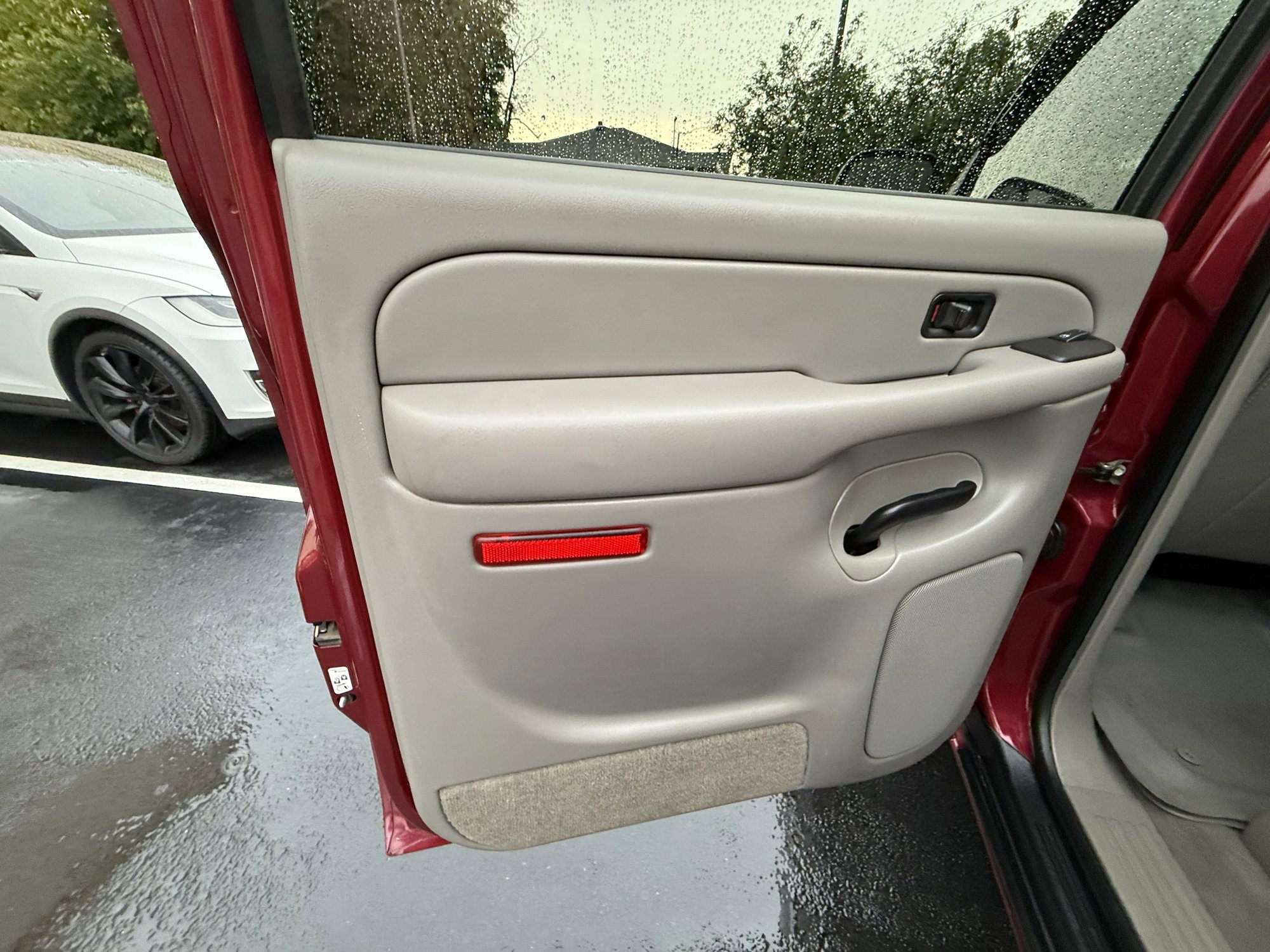 Used 2005 Chevrolet Avalanche Z71 w/ Sun And Sound Package image 13