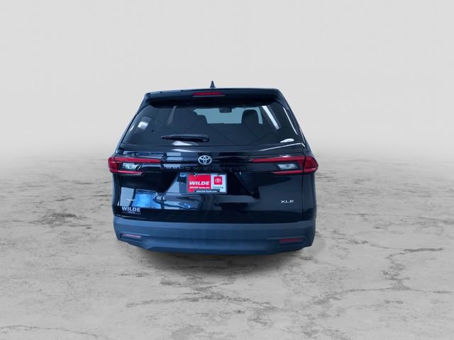 Used 2025 Toyota Grand Highlander AWD image 10