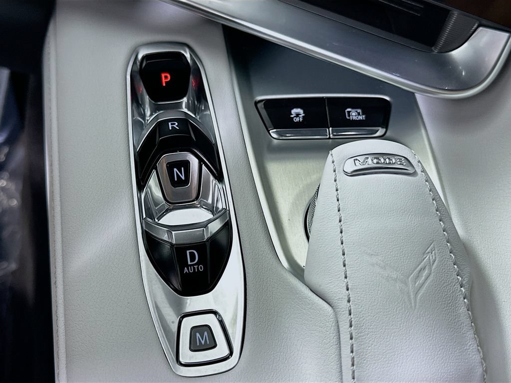 Used 2025 Chevrolet Corvette Stingray Preferred Cpe w/ 2LT RWD image 18