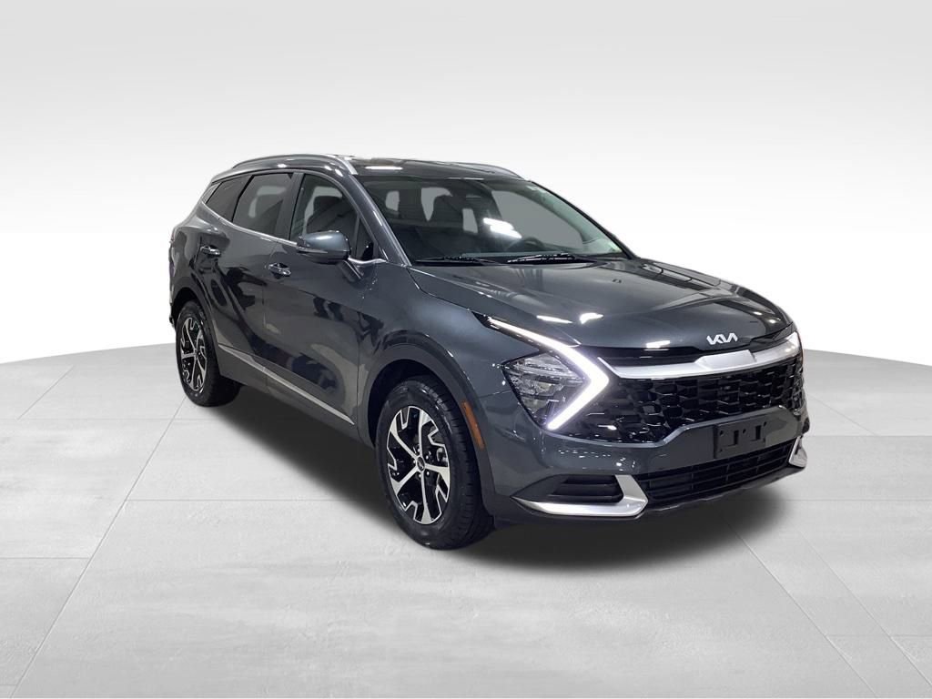 Used 2023 Kia Sportage EX image 4