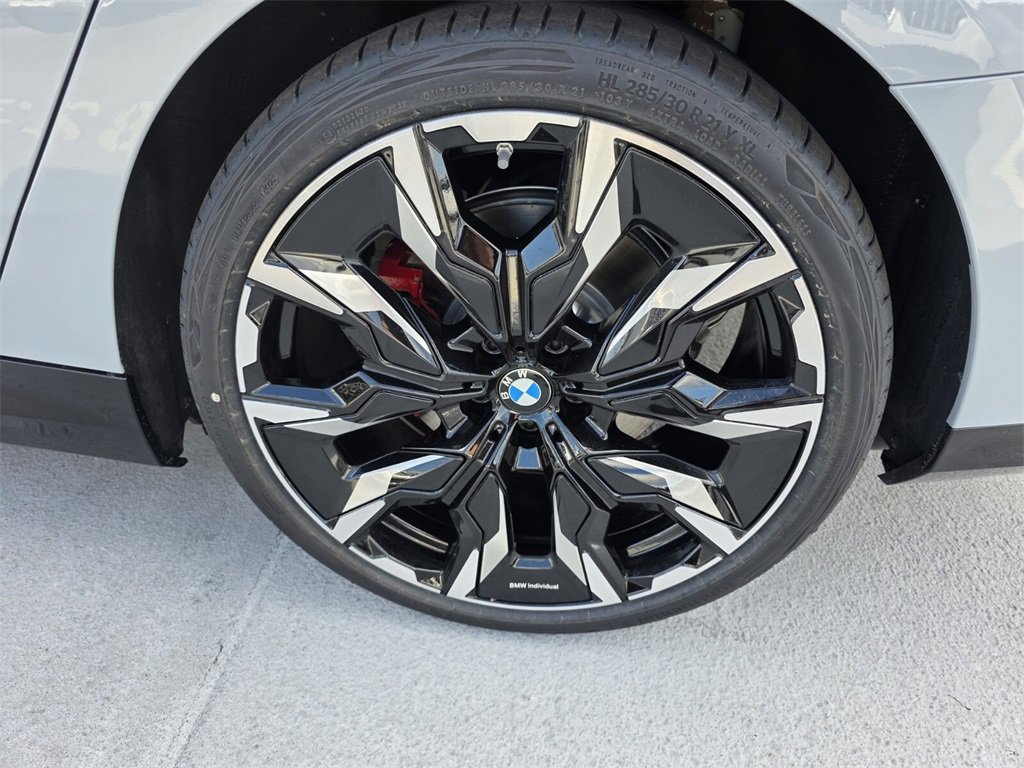 New 2026 BMW i5 eDrive40 w/ M Sport Package image 6