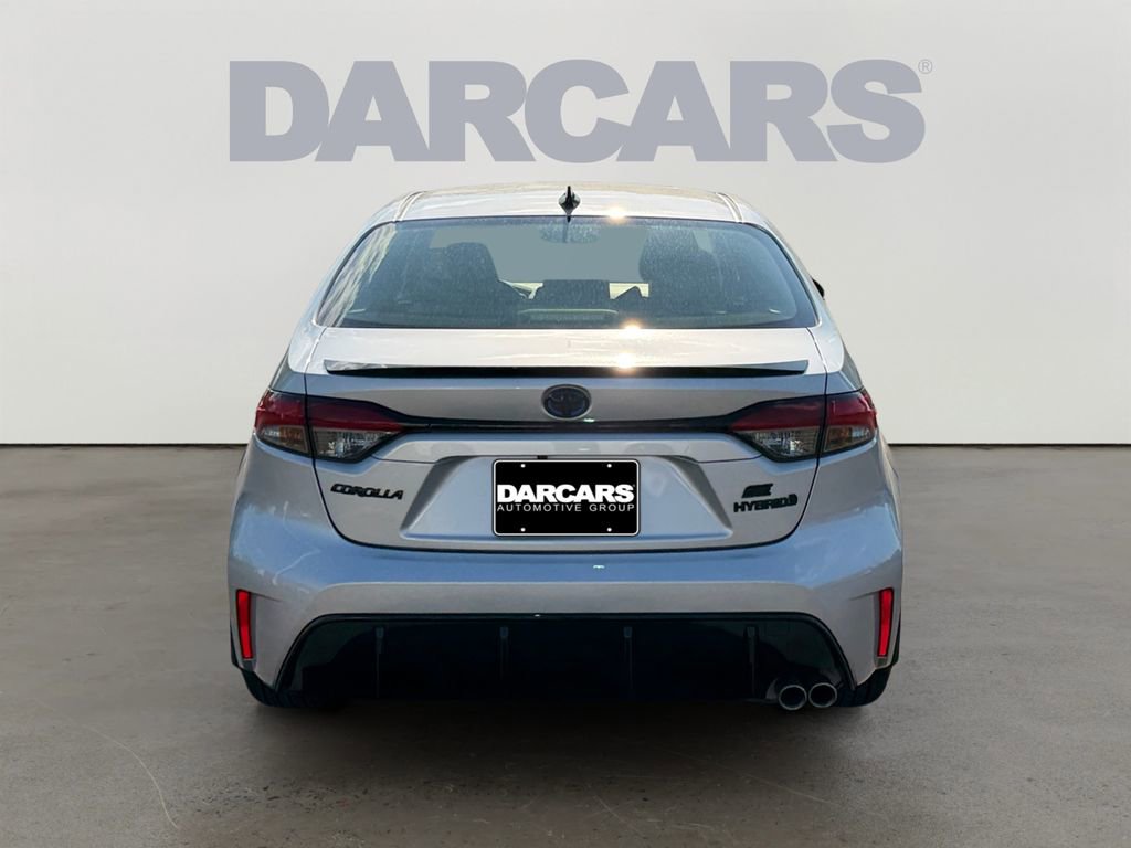 Used 2024 Toyota Corolla SE w/ Convenience Package FWD image 6