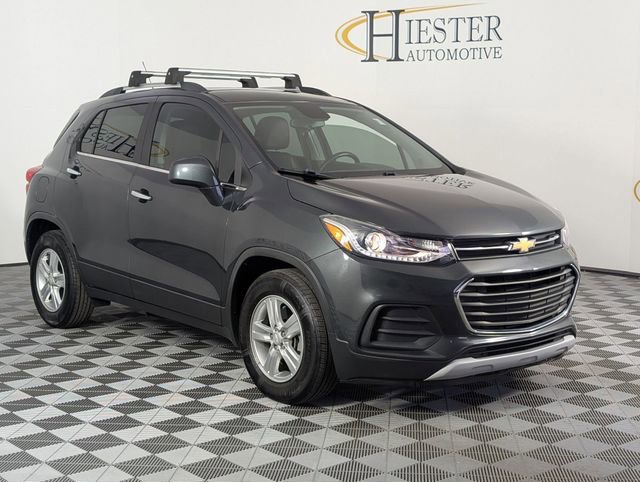 Used 2019 Chevrolet Trax LT w/ LT Convenience Package image 2