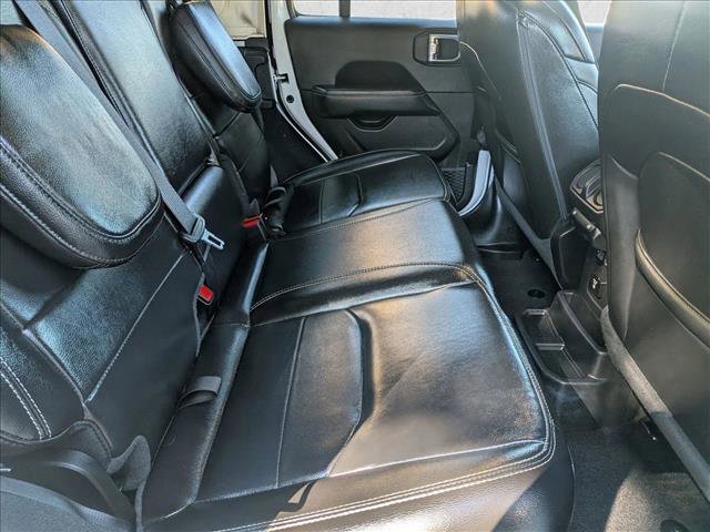 Used 2022 Jeep Wrangler Unlimited Sahara w/ Cold Weather Group image 21