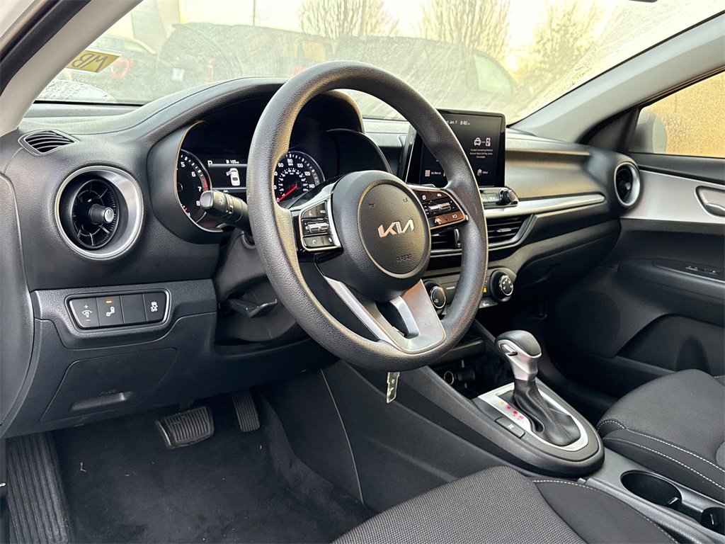 Used 2022 Kia Forte LXS w/ LXS Technology Package image 15