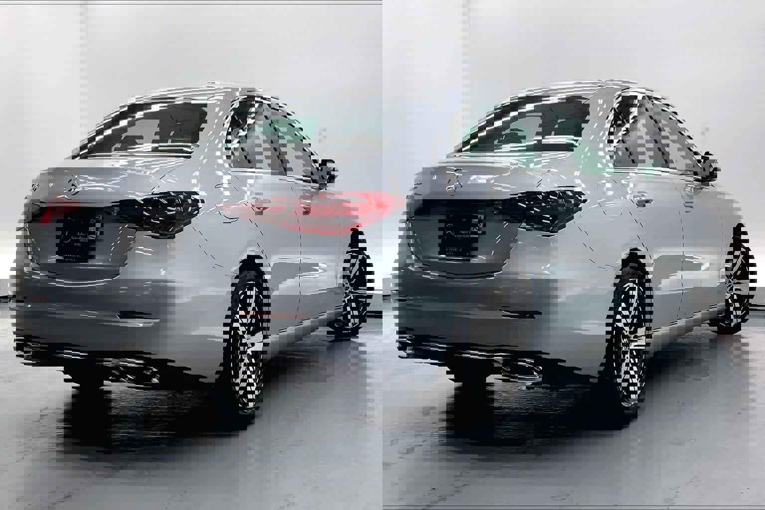 Certified 2022 Mercedes-Benz C 300 Sedan image 4