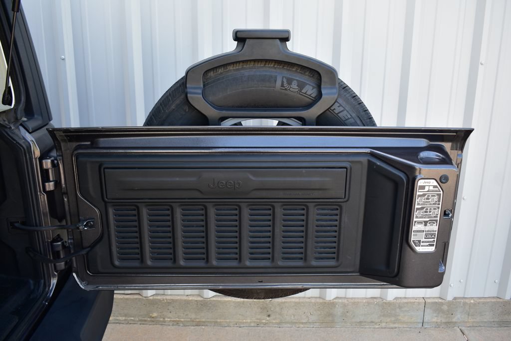 Used 2020 Jeep Wrangler Sport AWD/4WD image 25