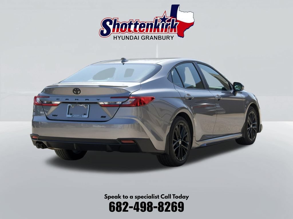 Used 2026 Toyota Camry Hybrid FWD image 6