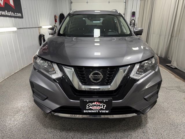 Used 2020 Nissan Rogue SV w/ Premium Package image 3