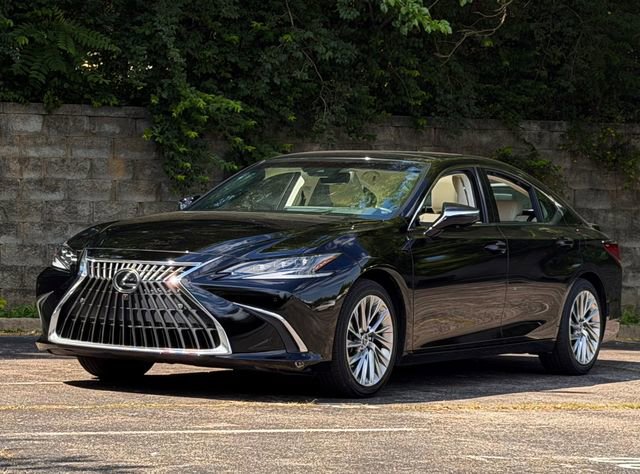 Certified 2023 Lexus ES 350 Ultra Luxury w/ Accessory Package (Z2) FWD image 12