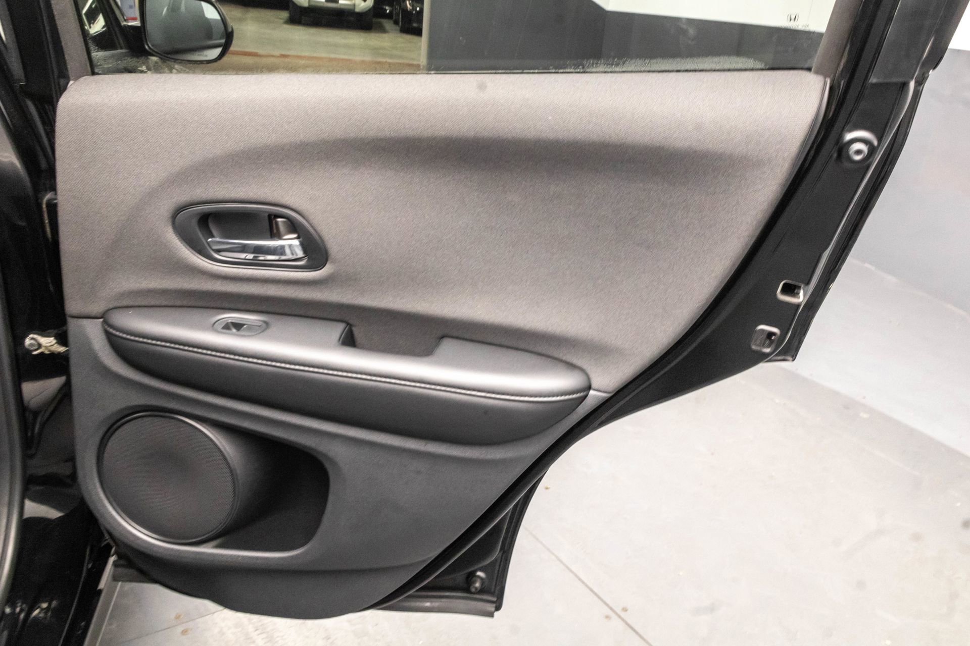 Used 2021 Honda HR-V Sport image 35