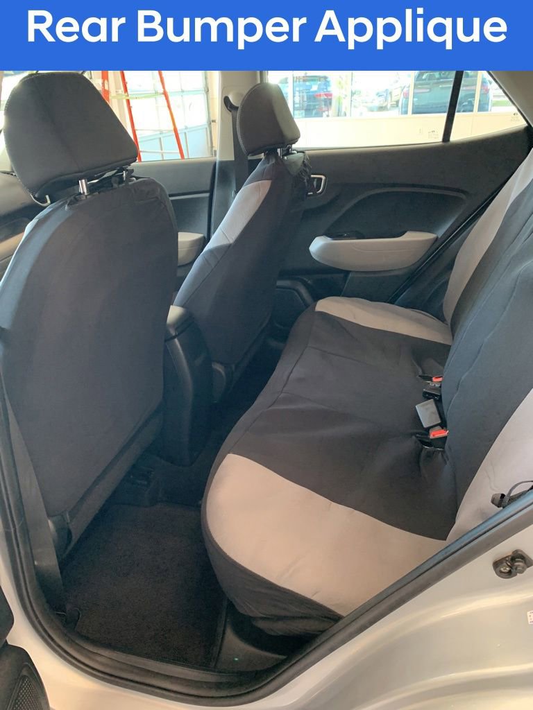 Certified 2023 Hyundai Venue SEL FWD image 12