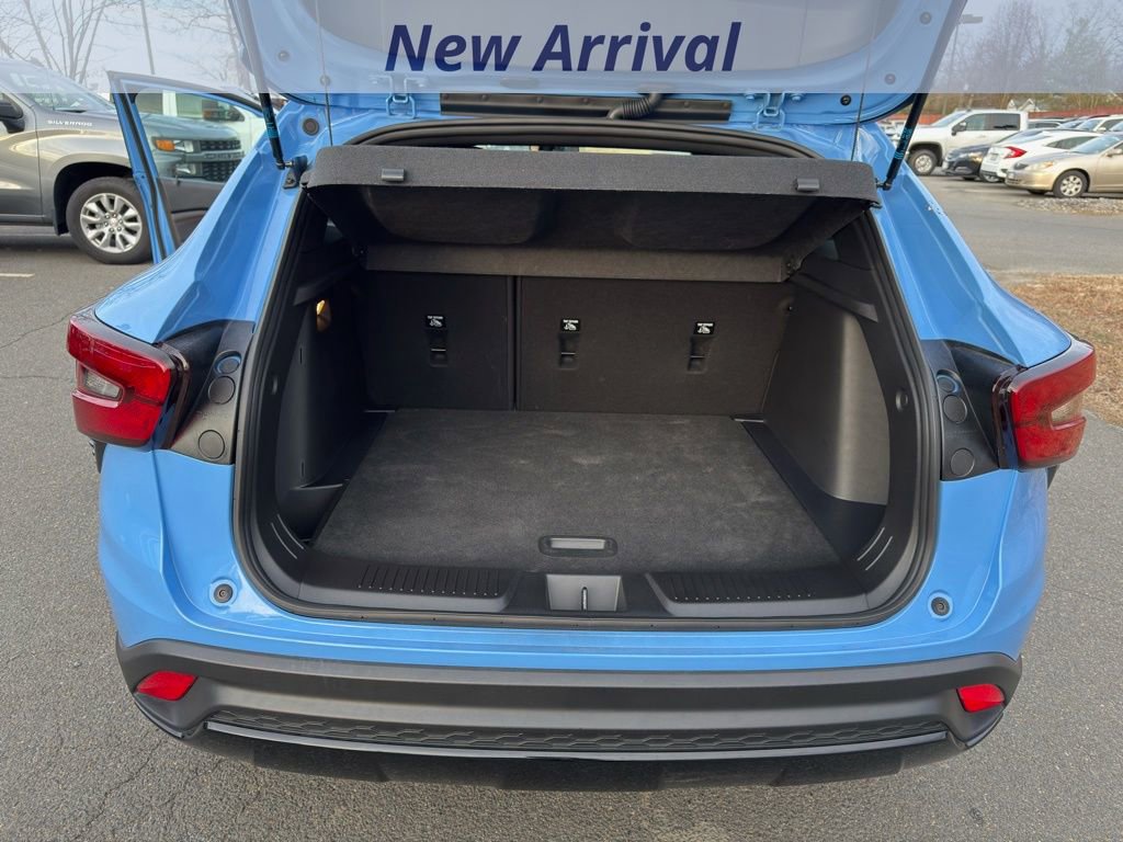 Certified 2024 Chevrolet Trax RS w/ Sunroof Package image 9