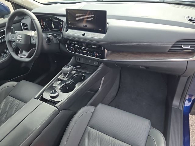 Certified 2026 Nissan Rogue Platinum w/ Platinum Premium Package AWD/4WD image 11