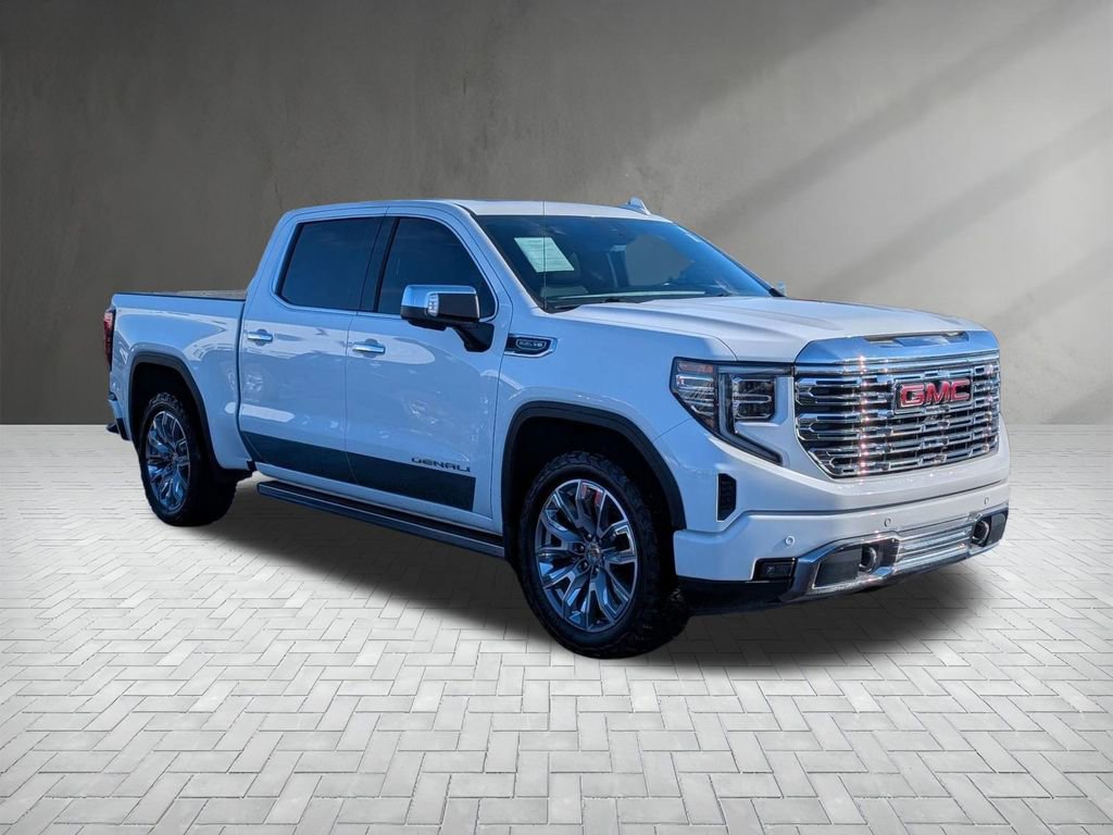 Used 2022 GMC Sierra 1500 Denali w/ Denali Reserve Package image 2