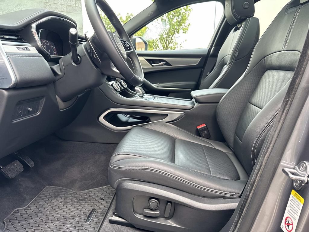 Certified 2024 Jaguar F-PACE R-Dynamic S AWD/4WD image 20