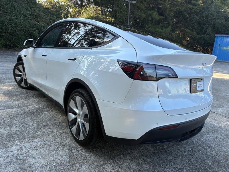 Used 2022 Tesla Model Y Long Range AWD/4WD image 10