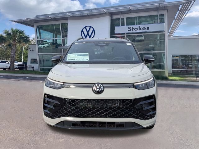 New 2026 Volkswagen Tiguan SE R-Line FWD image 9