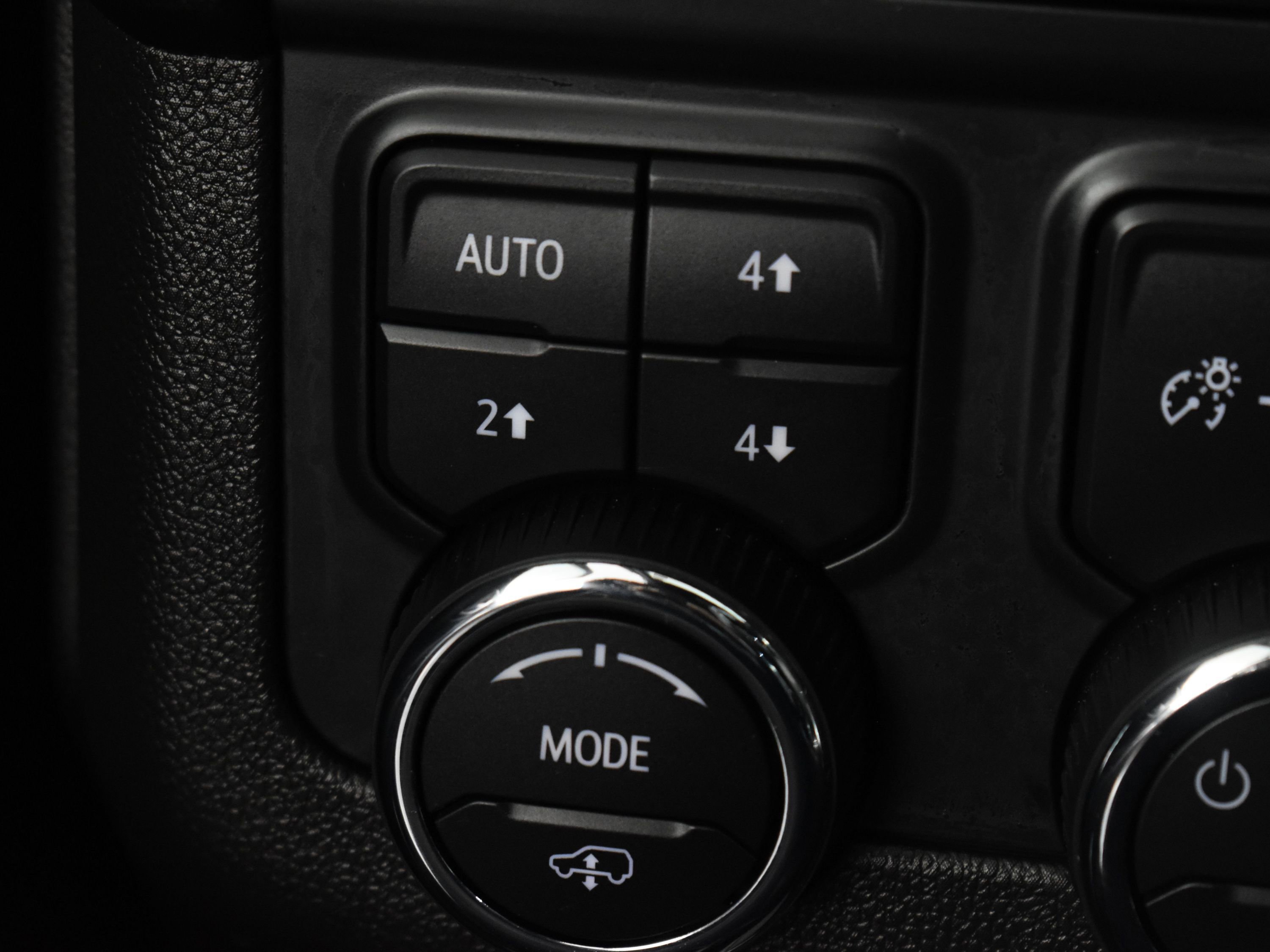 Used 2025 Chevrolet Tahoe RST w/ RST Capability Package image 46