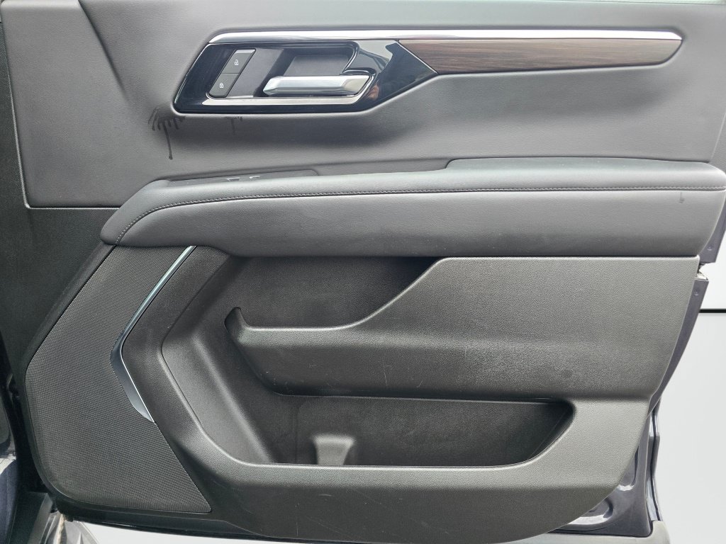 Used 2025 Chevrolet Tahoe LT AWD/4WD image 30
