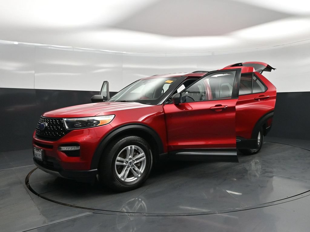 Used 2021 Ford Explorer XLT w/ Equipment Group 202A RWD image 27