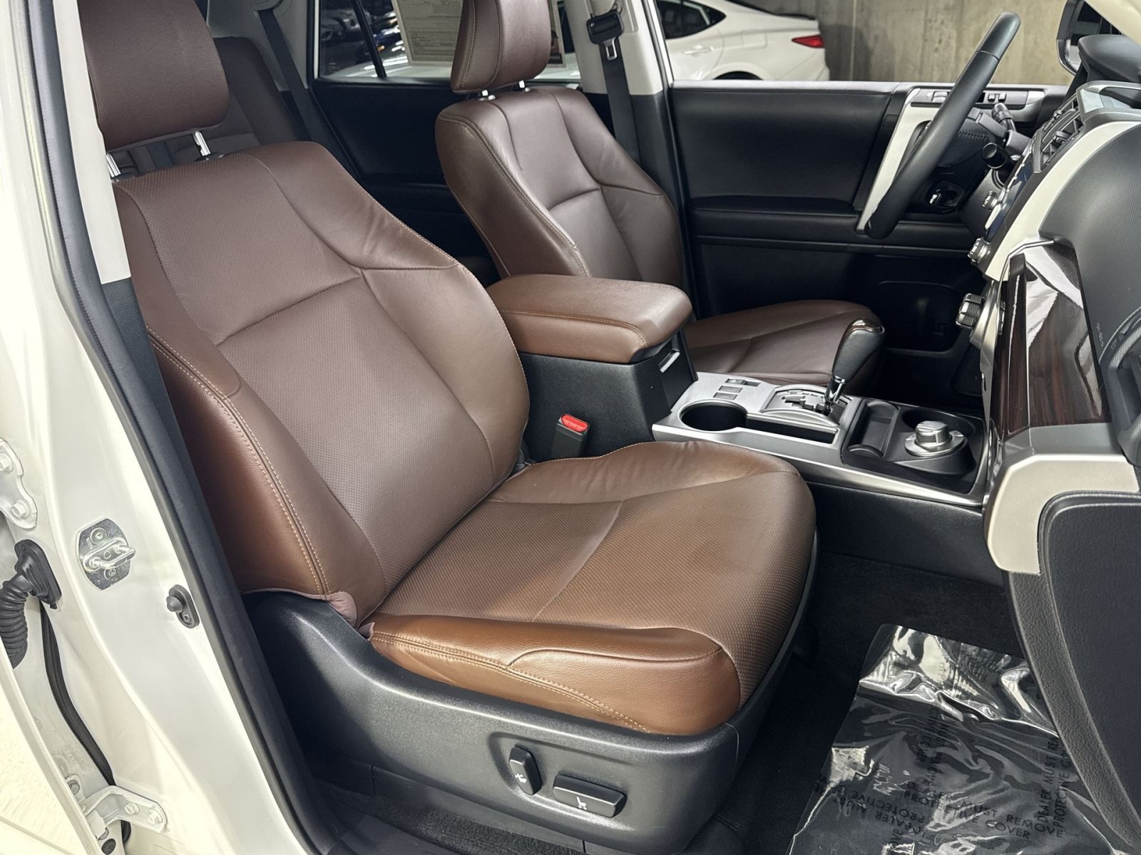 Used 2022 Toyota 4Runner Limited AWD/4WD image 41
