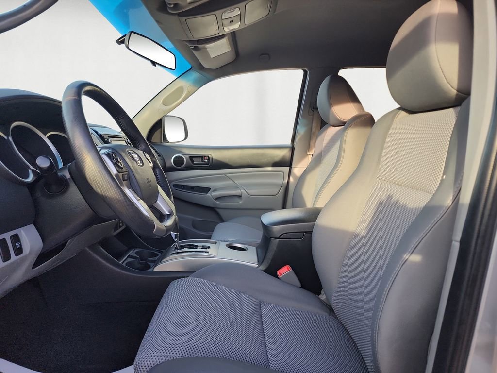 Used 2015 Toyota Tacoma 4x4 Double Cab image 9