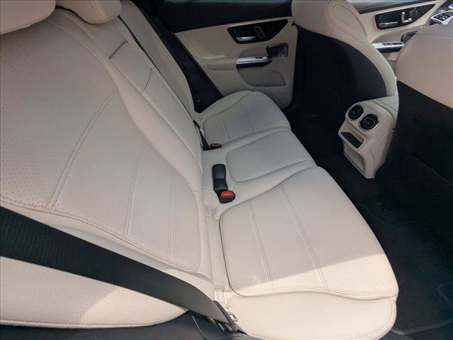 Used 2023 Mercedes-Benz GLC 300 4MATIC image 18