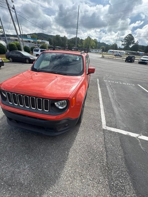 Used 2016 Jeep Renegade Latitude FWD video 2