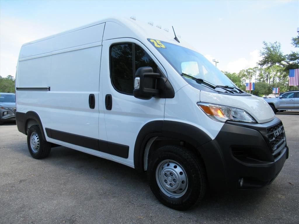 Used 2025 RAM ProMaster 2500 w/ Convenience Group FWD image 1
