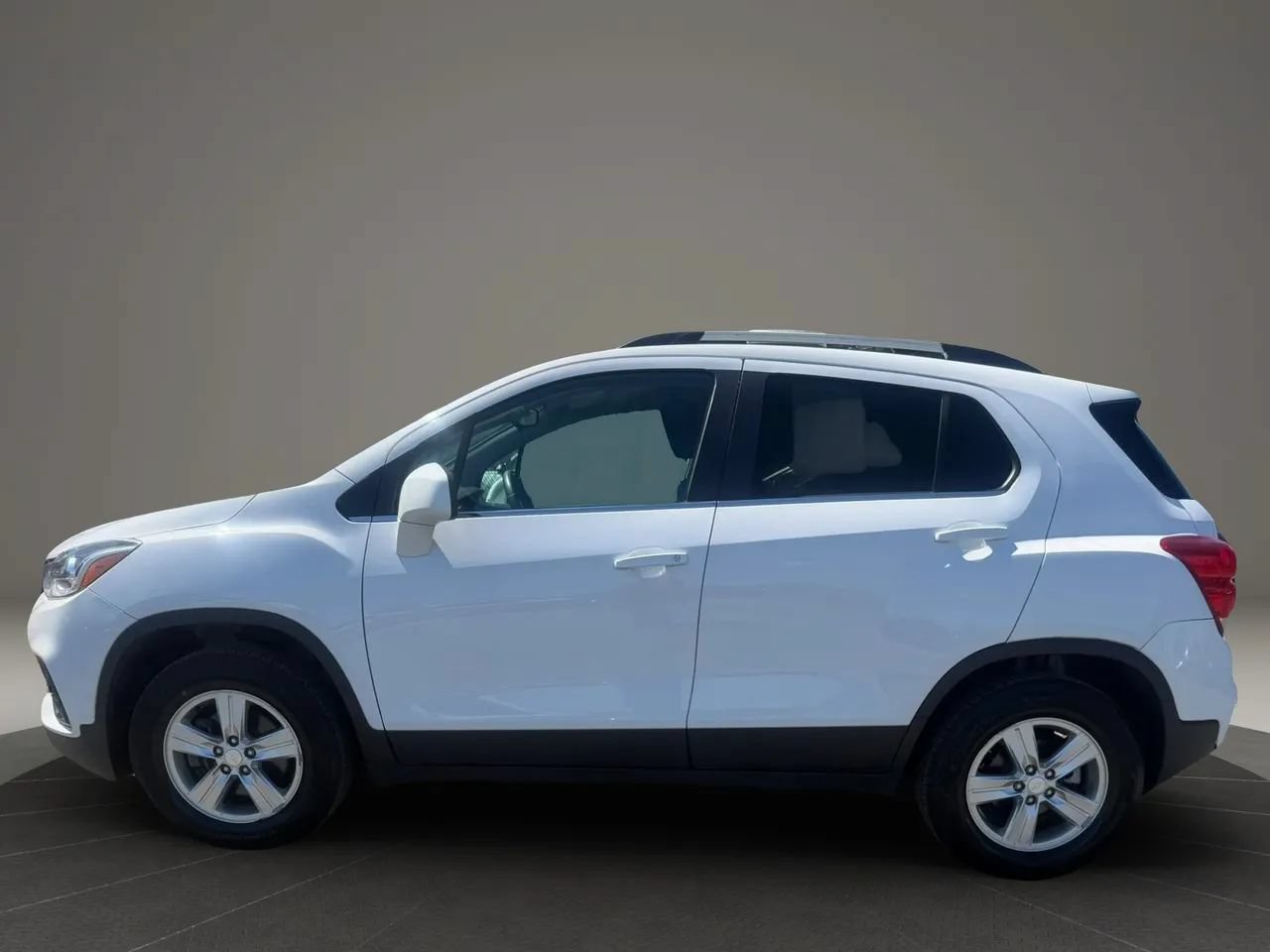 Used 2020 Chevrolet Trax LT AWD/4WD image 8