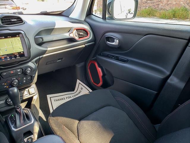 Used 2023 Jeep Renegade Trailhawk image 27