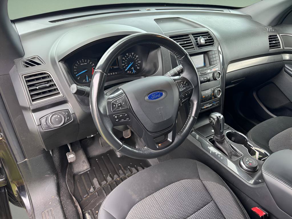 Used 2019 Ford Explorer XLT AWD/4WD image 22
