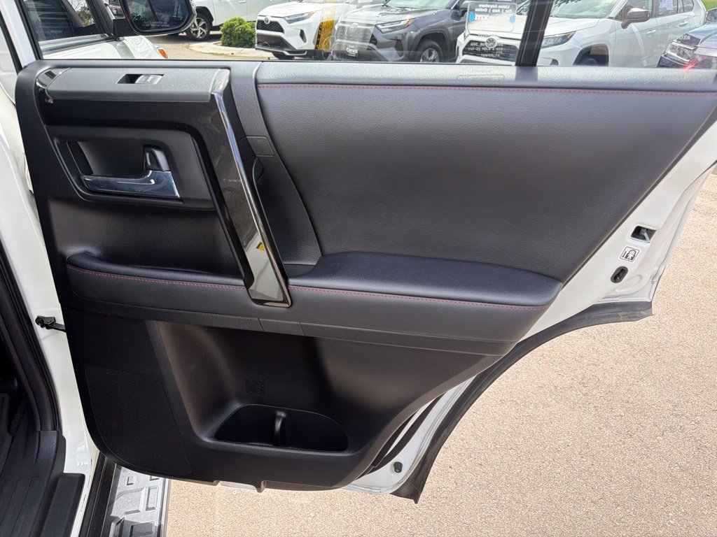 Used 2021 Toyota 4Runner Venture w/ Moonroof Package AWD/4WD image 13