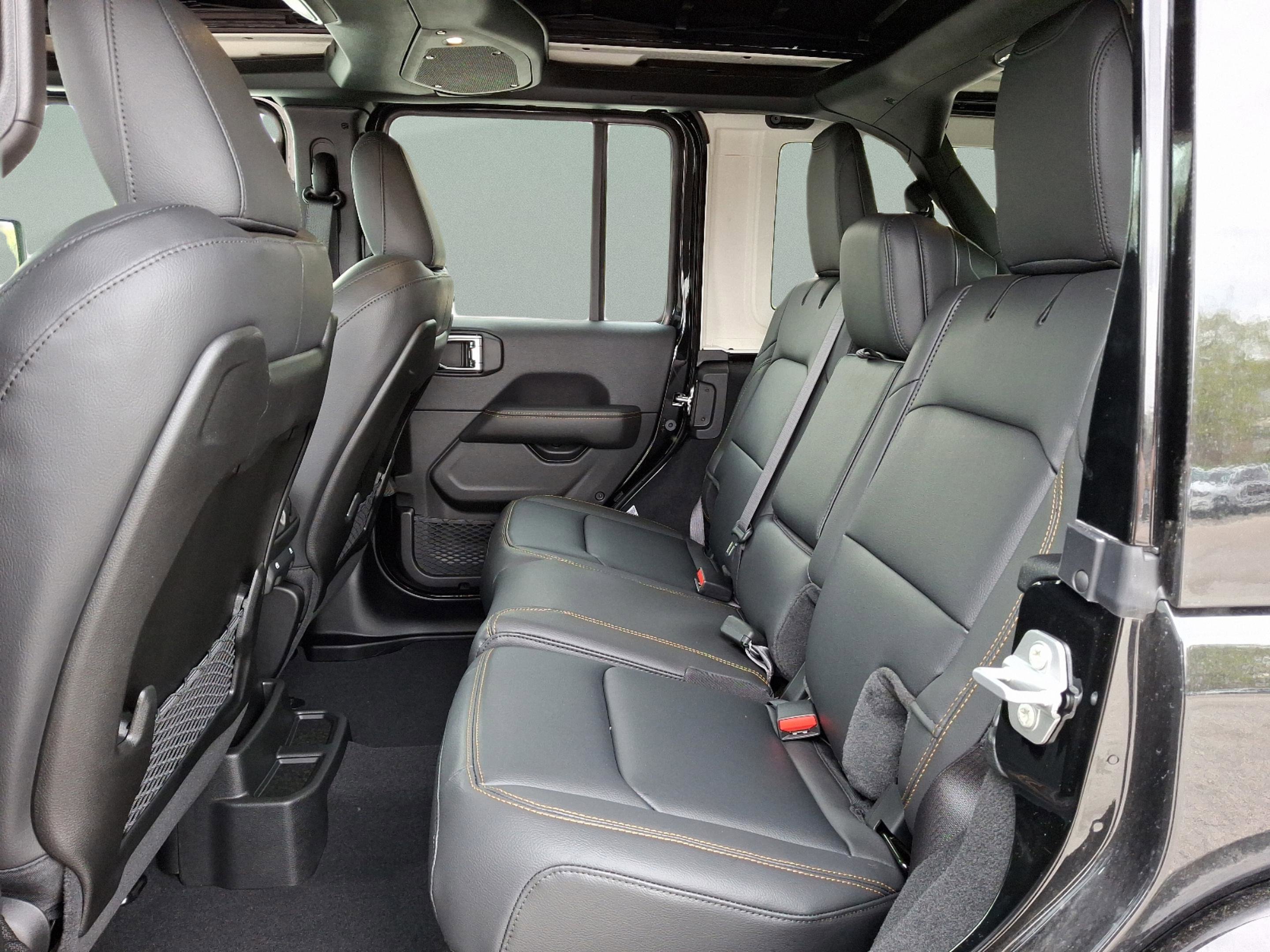 New 2025 Jeep Wrangler Sahara w/ Technology Group image 5