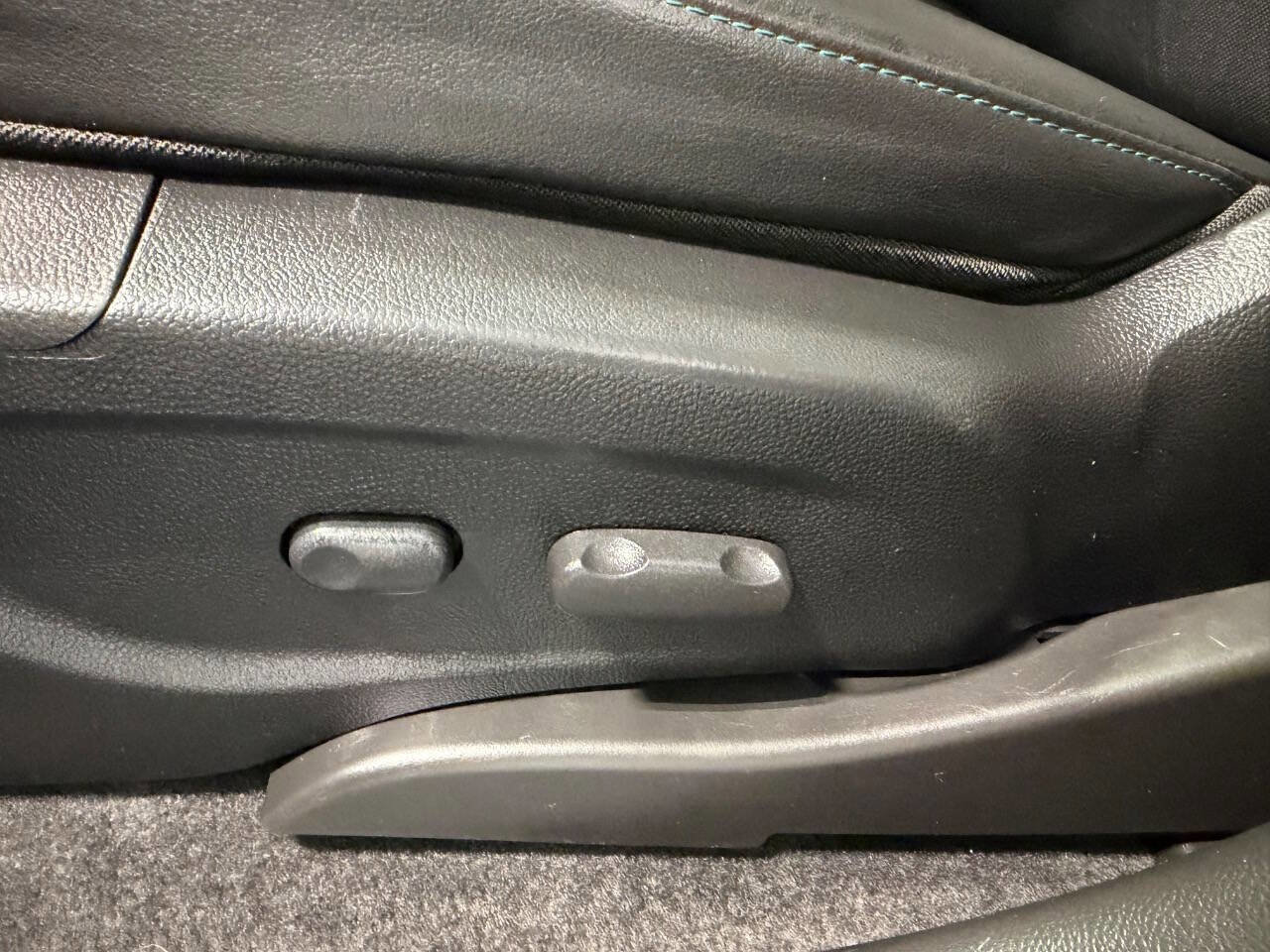 Used 2016 Chevrolet Trax LT w/ LT Convenience Package image 19