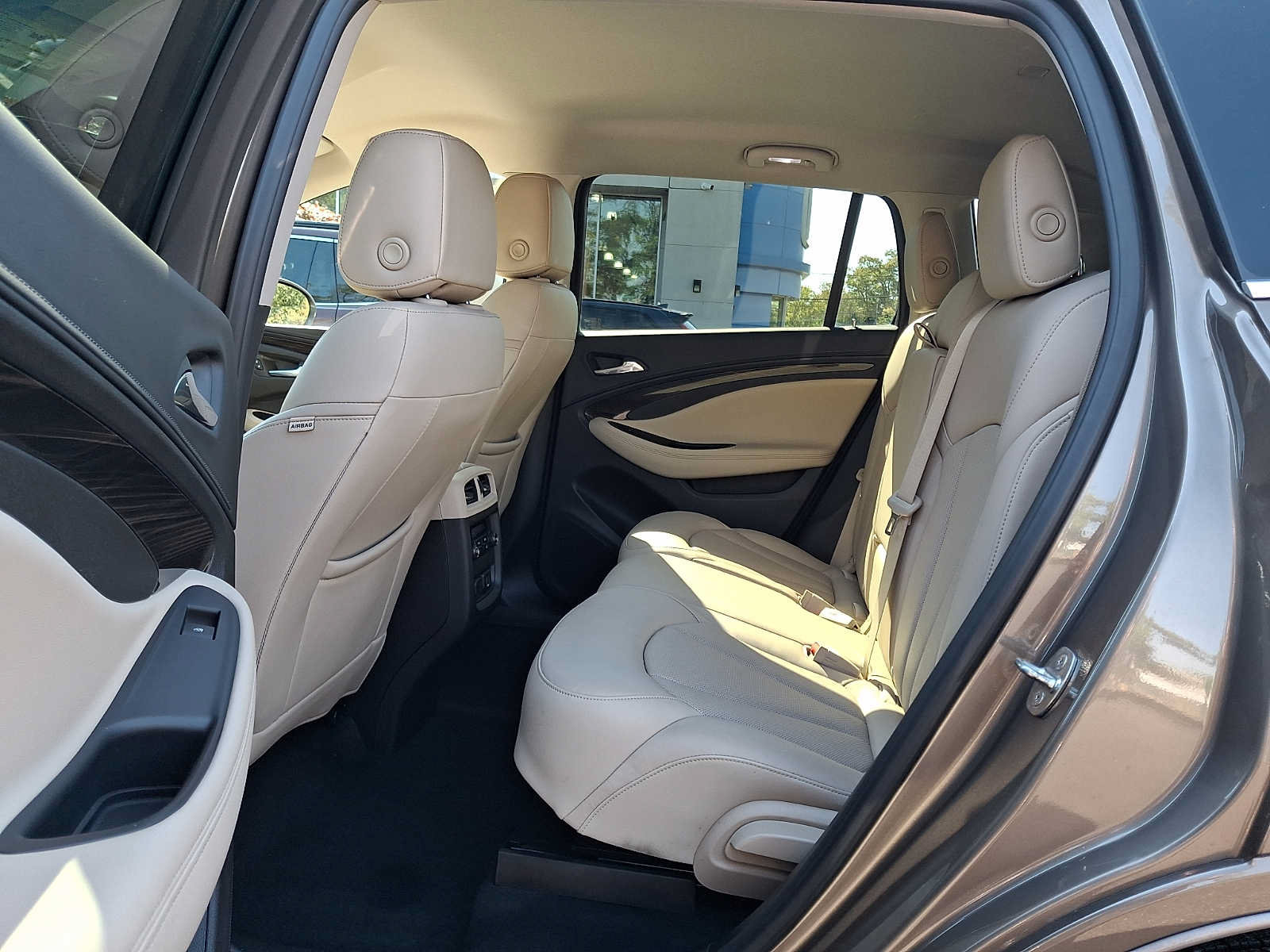 Used 2019 Buick Envision Essence AWD/4WD image 10