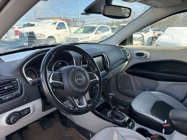 Used 2020 Jeep Compass Limited image 11