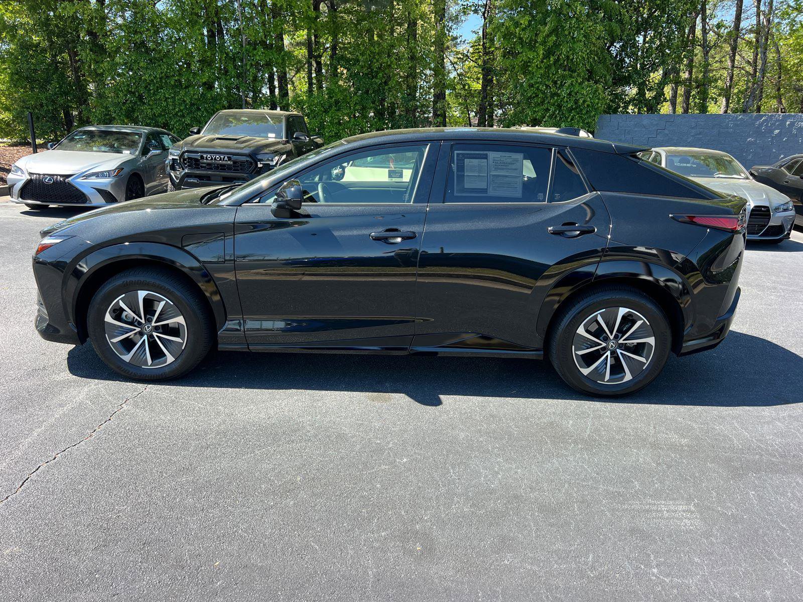 Used 2024 Lexus RZ 300e Premium w/ Accessory Package (Z1) image 9