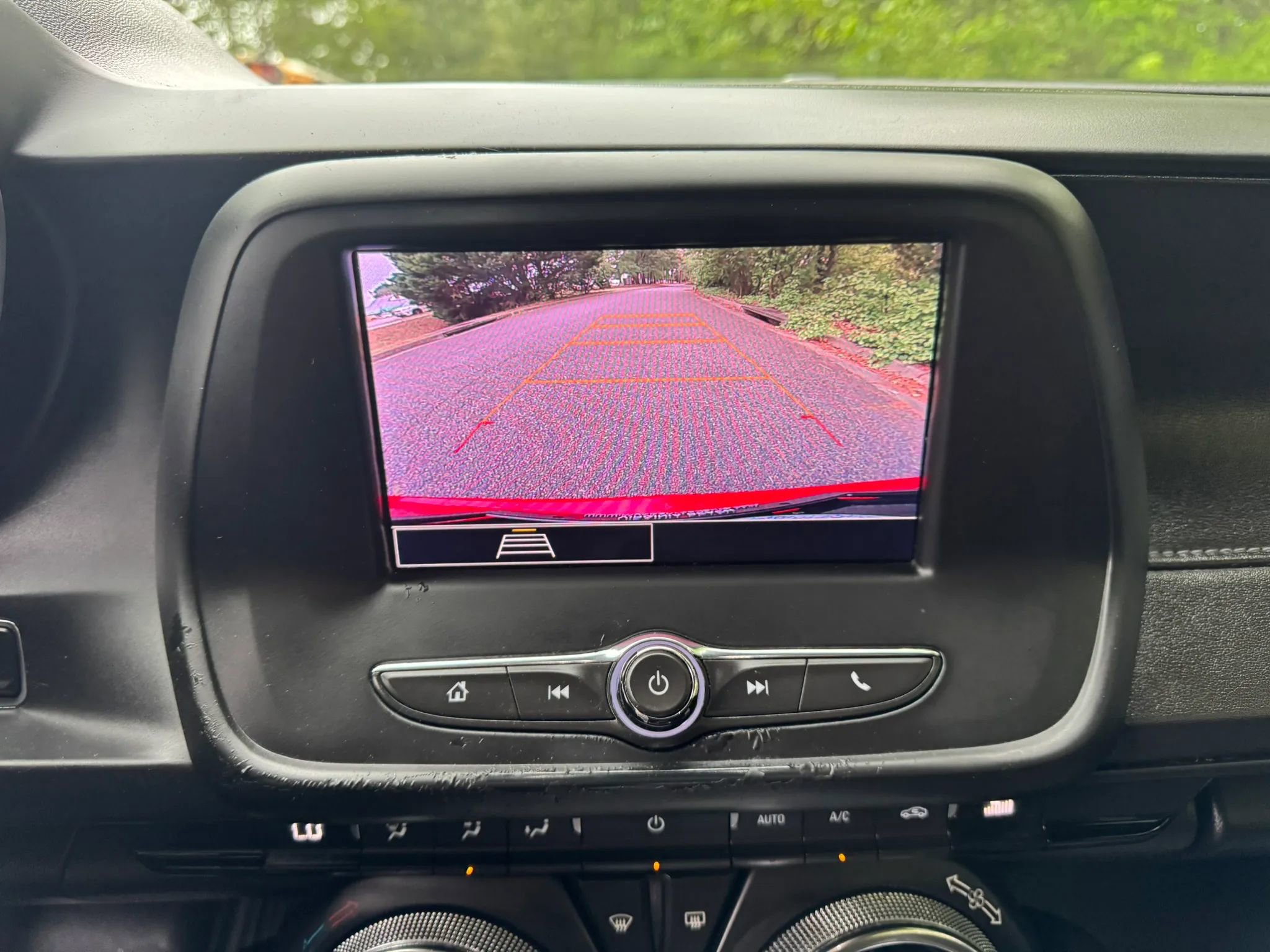 Used 2022 Chevrolet Camaro LS RWD image 17