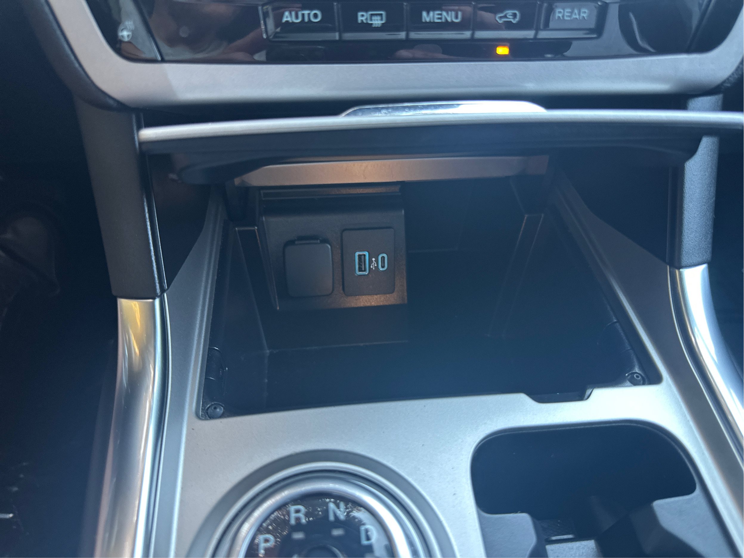 Used 2023 Ford Explorer XLT w/ Equipment Group 202A AWD/4WD image 39