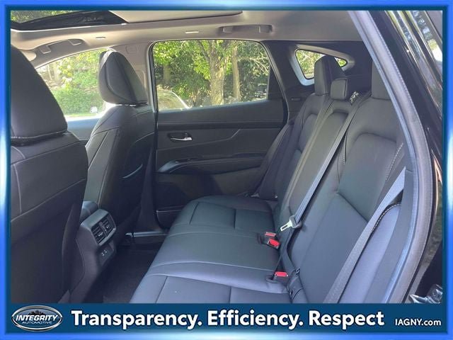 Certified 2025 Nissan Murano SL AWD/4WD image 12