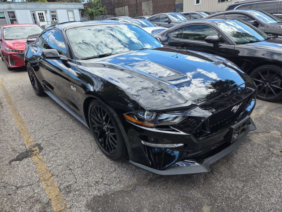 Used 2019 Ford Mustang GT Premium w/ GT Performance Package RWD image 3