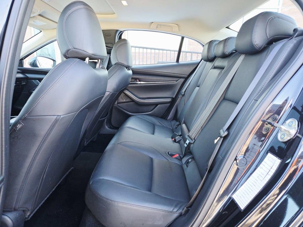 Used 2025 MAZDA MAZDA3 s image 13