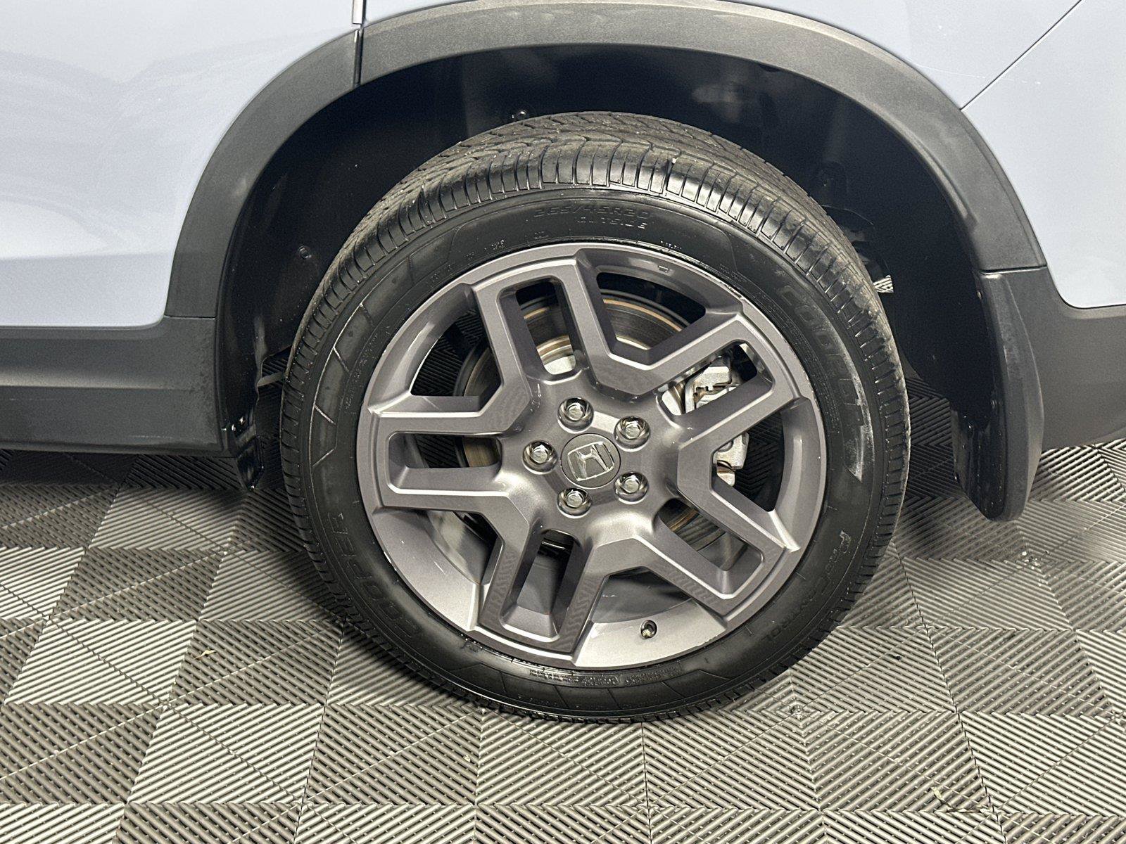 Used 2023 Honda Passport EX-L image 19
