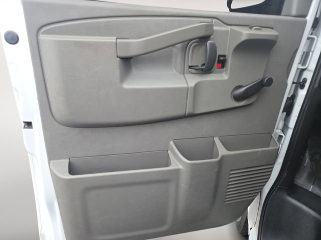 Used 2019 Chevrolet Express 2500 image 14