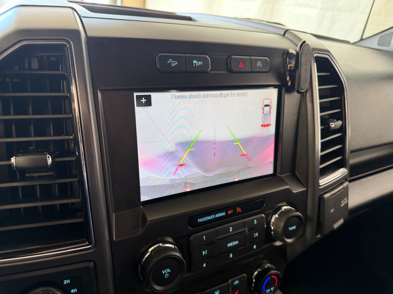 Used 2018 Ford F150 XLT w/ Equipment Group 302A Luxury AWD/4WD image 30