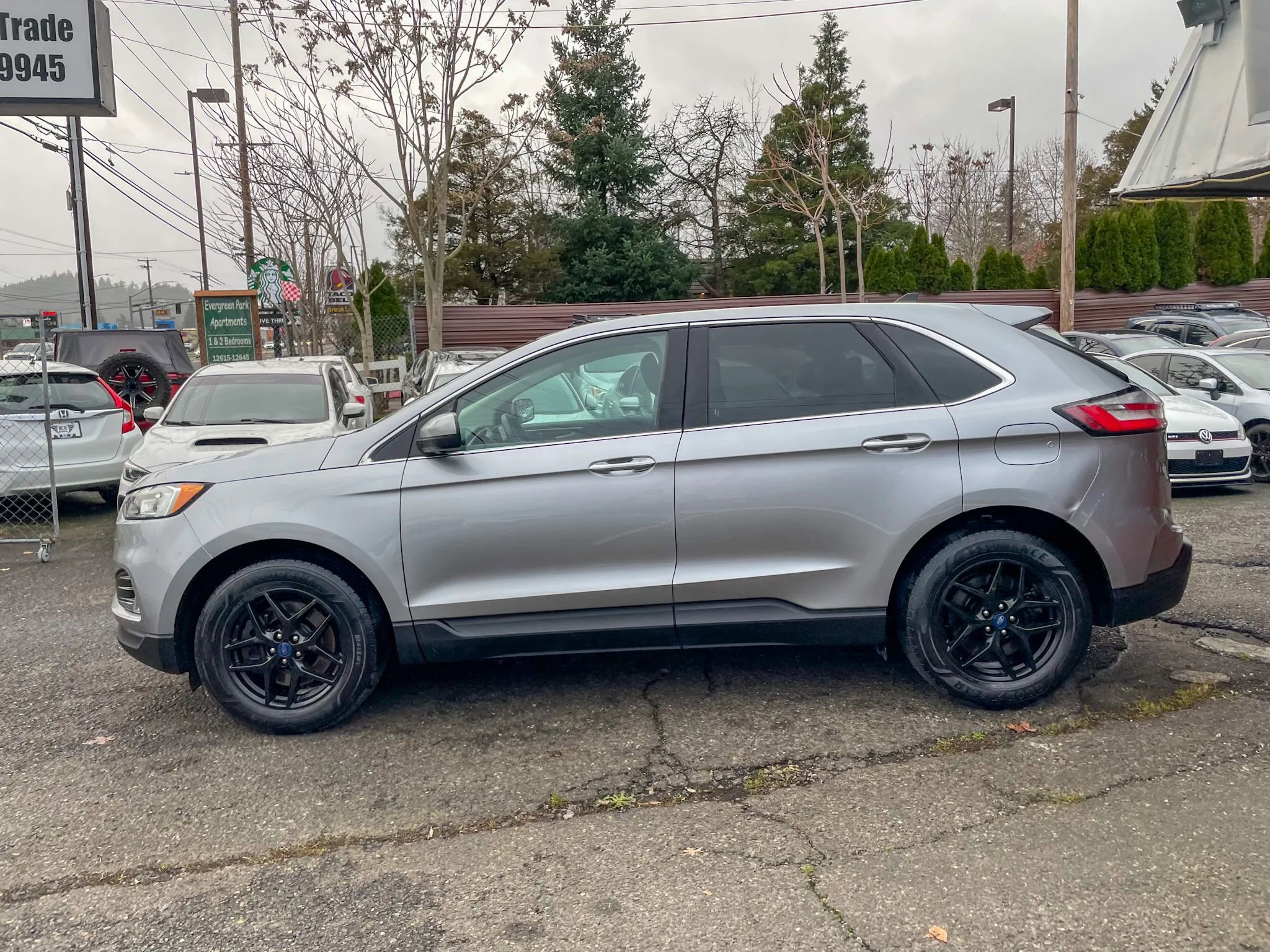 Used 2021 Ford Edge SEL w/ Cargo Accessory Package image 8